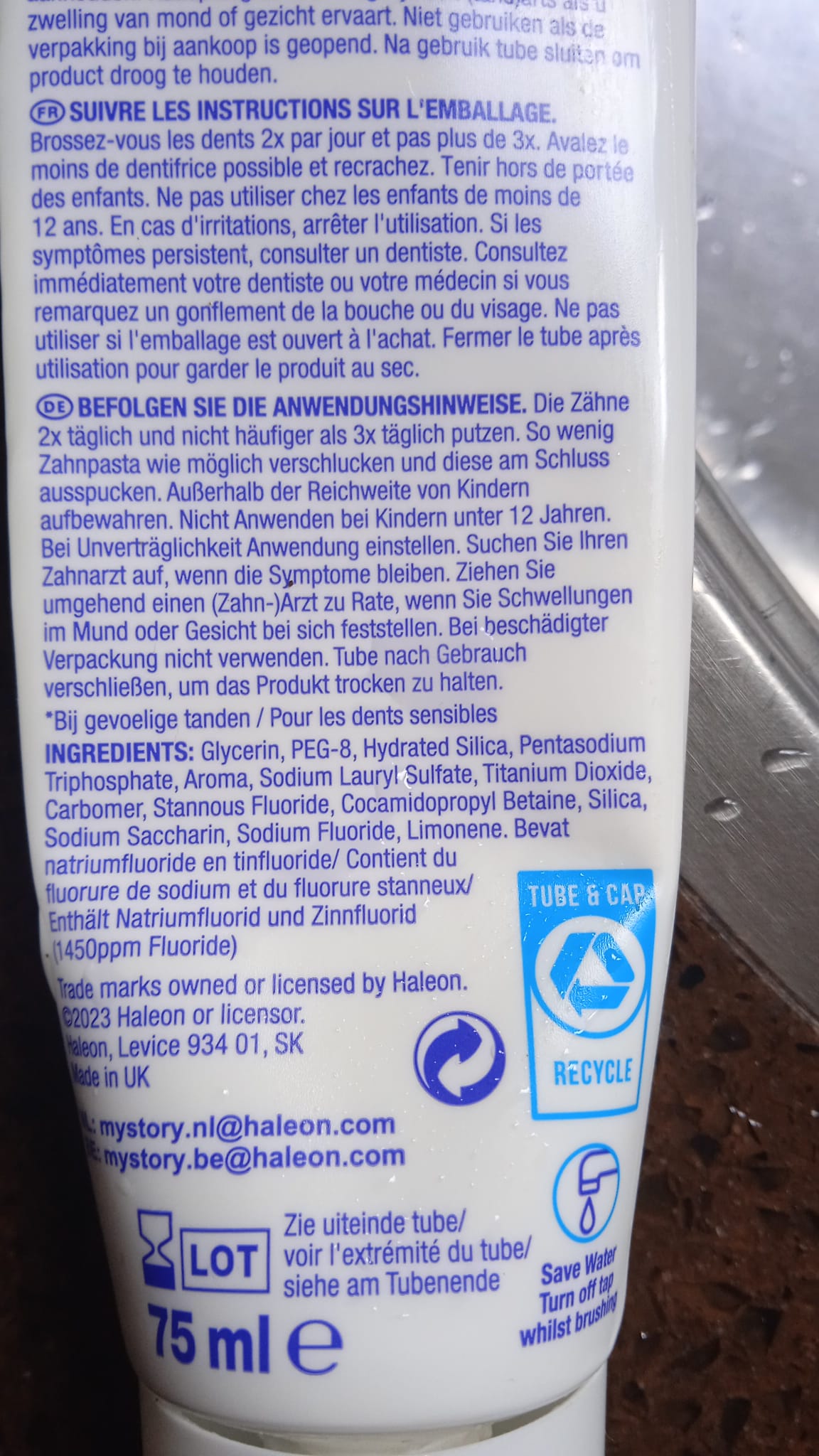 150 Sensitive tandpasta analyse: huismerk vs duur alternatief